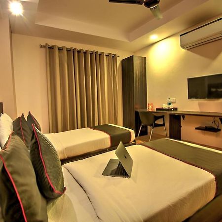 Artisan Rooms New Delhi Bagian luar foto