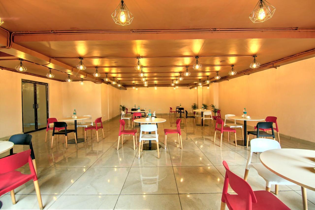 Artisan Rooms New Delhi Bagian luar foto