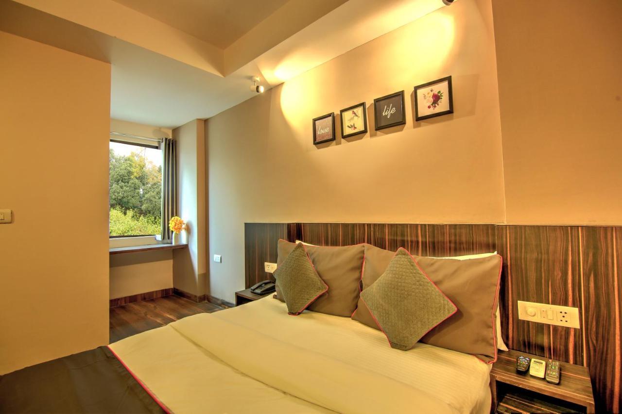 Artisan Rooms New Delhi Bagian luar foto